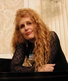 Carole Bugge