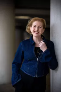 Clare Mackintosh