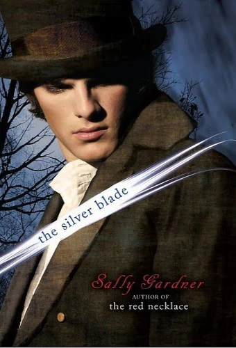 The Silver Blade (The Red Necklace #2) by Sally Gardner